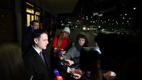 Přílet prvního repatriačního letu z Blízkého východu: Ministr zahraničí Petr Macinka. (3.3.2026)