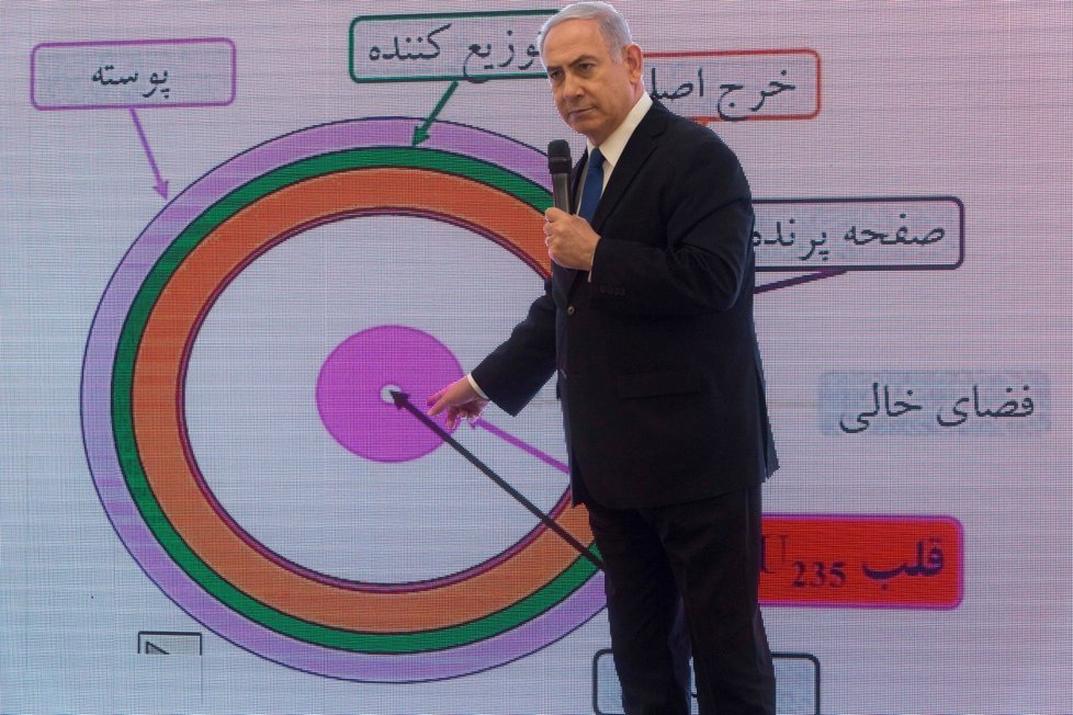 Netanjahu na mimořádné tiskové konferenci informuje o tajném íránském jaderném projektu