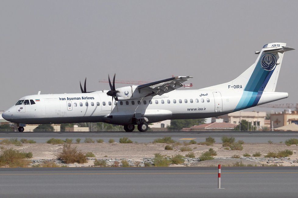 Letadlo typu ATR-72 íránské společnosti Aseman Airlines havarovalo: 66 mrtvých