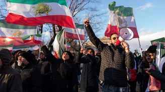 Protesty v Íránu mají přes 2500 obětí. Teherán obviňuje Izrael a USA Protesty v Íránu mají přes 2500 obětí. Teherán obviňuje Izrael a USA