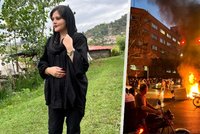 Protivládní protesty po smrti Íránky (†22) mají přes 400 obětí. Téměř 60 z nich jsou malé děti!