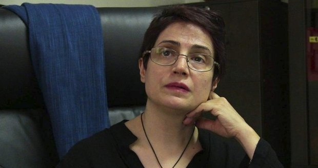 Právnička aktivistek si má odsedět 38 let. K trestu jí přidali 148 ran holí