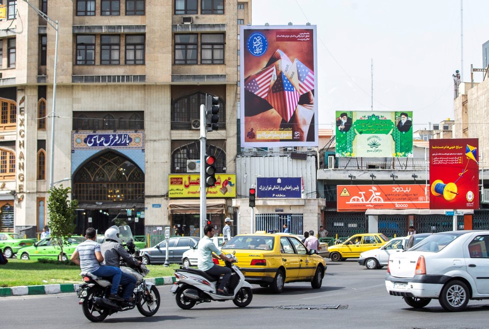 Ulice Teheránu, hlavního města Íránu