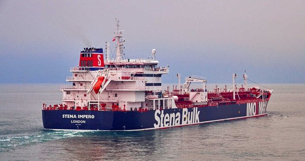 Írán stupňuje napětí: Zadržel dva britské tankery, jeden už pustil. „Nepřijatelné,“ zuří ministr
