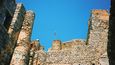 Pevnost Bezz. Málokdo ji nazve jinak než Ghaleje Babak (persky) nebo Babek Qalasi (ázerbájdžánsky) - tedy Babekův hrad.
