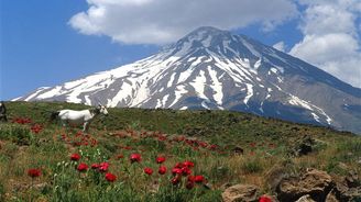Na návštěvě v sídle perských bohů aneb Výstup na mytickou horu Demávend, nejvyšší vrchol Íránu