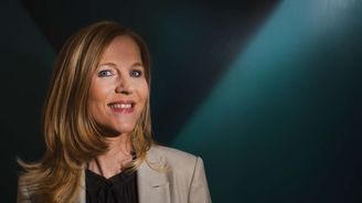 Pozor na ChatGPT. Kyberšmejdi tam mohou ukrást leccos, varuje šéfka firmy z fondu J&T Pozor na ChatGPT. Kyberšmejdi tam mohou ukrást leccos, varuje šéfka firmy z fondu J&T