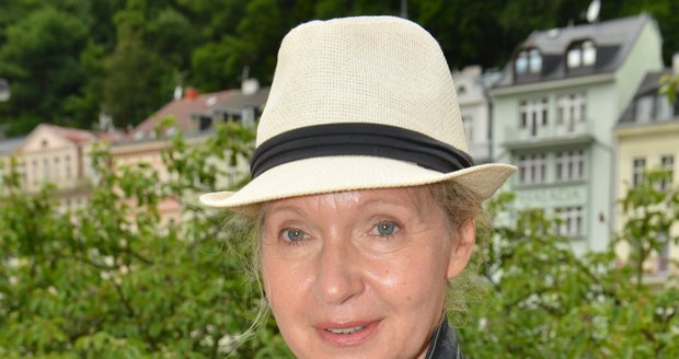 Irena Obermannová.