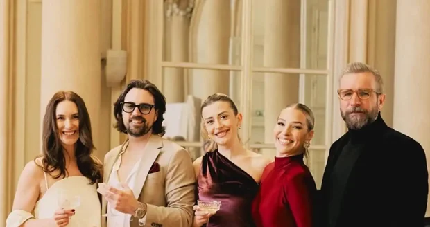 Fotos del pasado mes de marzo. El segundo por la izquierda es Tibor Vincze, ex socio de Michal Navara y ahora amigo de Dominika Cibulková. Fotos del pasado mes de marzo. El segundo por la izquierda es Tibor Vincze, ex socio de Michal Navara y ahora amigo de Dominika Cibulková.