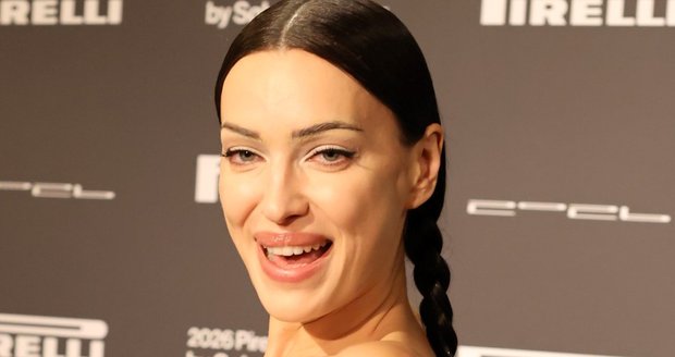 Irina Shayková na tiskové konferenci Pirelli v Praze