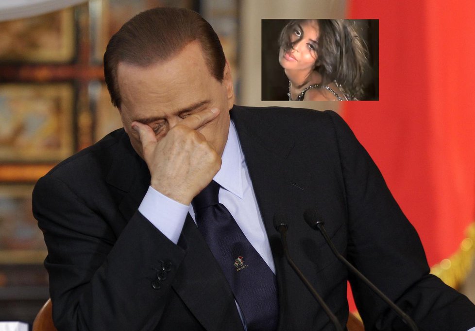 Iris je další kočička, která Berlusconimu přidělává starosti
