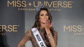 Nejkrásnější slečna vesmíru: Novou Miss Universe se stala Francouzka