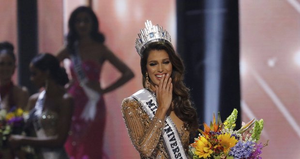 65. Miss Universe se stala Francouzka Iris Mittenaere.