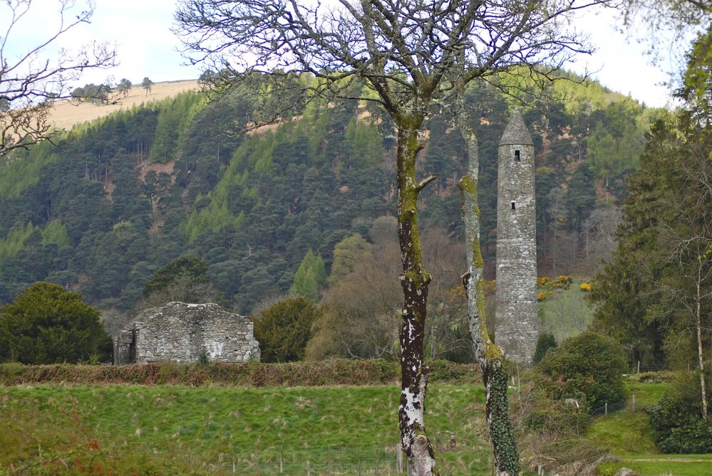 Ruiny pozoruhodného klášterního areálu byly odedávna cílem poutníků a jejich příliv neustal ani dnes.