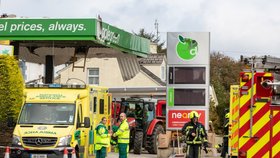 Neštěstí při výbuchu u čerpací stanice v Irsku