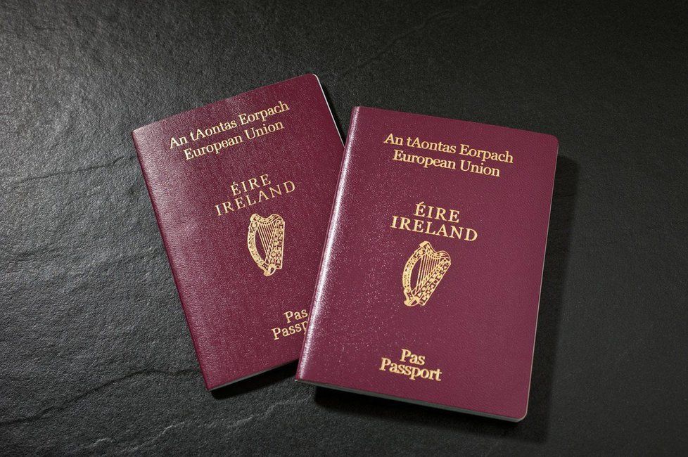 Irský pas umožní Britům při cestování dál čerpat výhody Evropské unie