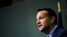 Irský premiér Leo Varadkar oznámil referendum o potratech.