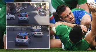 Divočina v Římě! Autobus plný irských ragbistů řval smíchy z italských policajtů