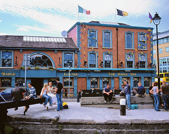 Neodmyslitelná součást života většiny Irů? Pinta dobrého piva v oblíbené hospodě!