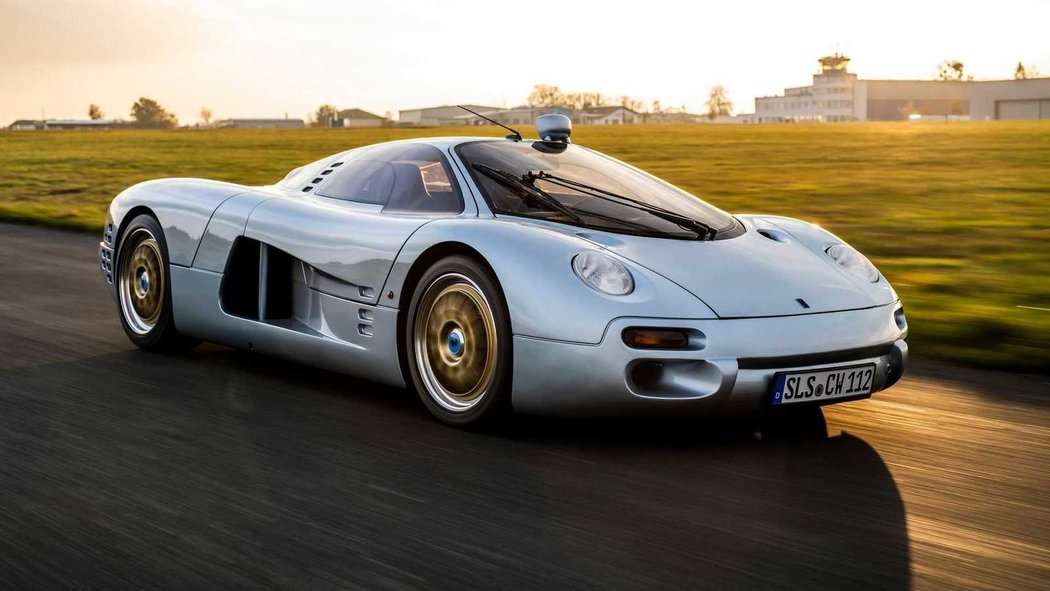 Isdera Commendatore 112i