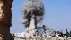 Výbuch zničil 2000 let starý chrám.