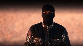 ISIS zveřejnil video s popravou pěti údajných britských špionů.