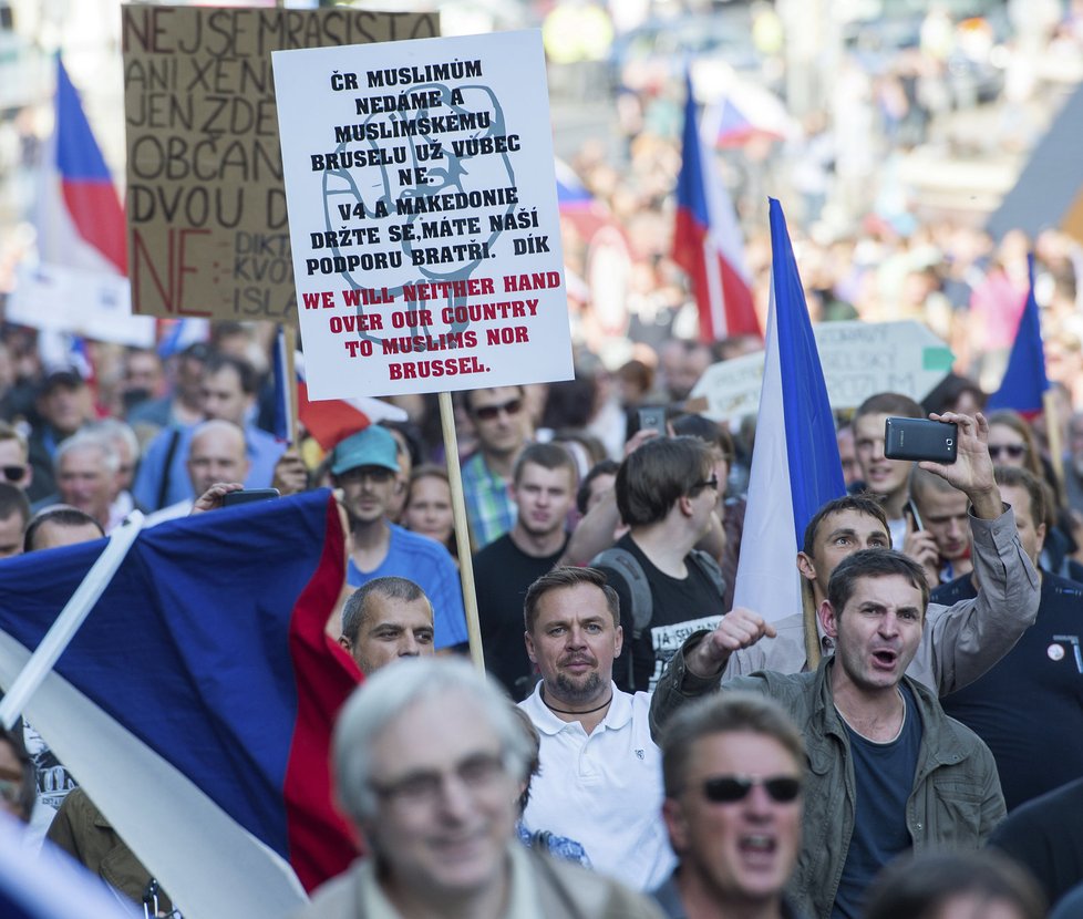 Protiislámské demonstrace na Václavském náměstí v Praze
