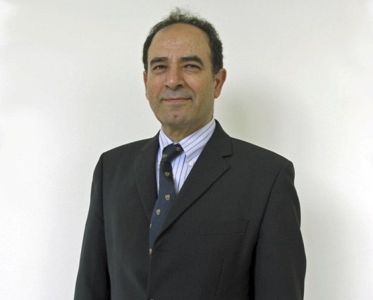 Profesor Yasir Suleiman