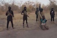 Islamisté z Boko Haram: Uřízli hlavu dvěma mužům!