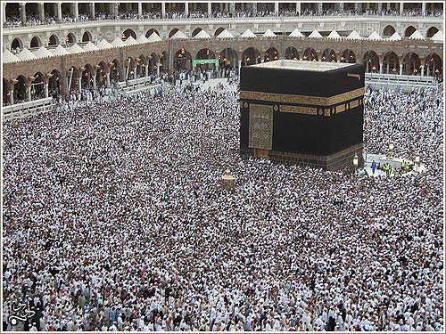 Muslimové v Mekce - obcházení Káby