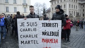 Lednová demonstrace Islám v ČR nechceme v Praze na Hradčanech