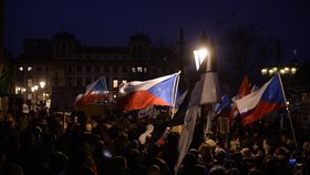 Lednová demonstrace Islám v ČR nechceme v Praze na Hradčanech