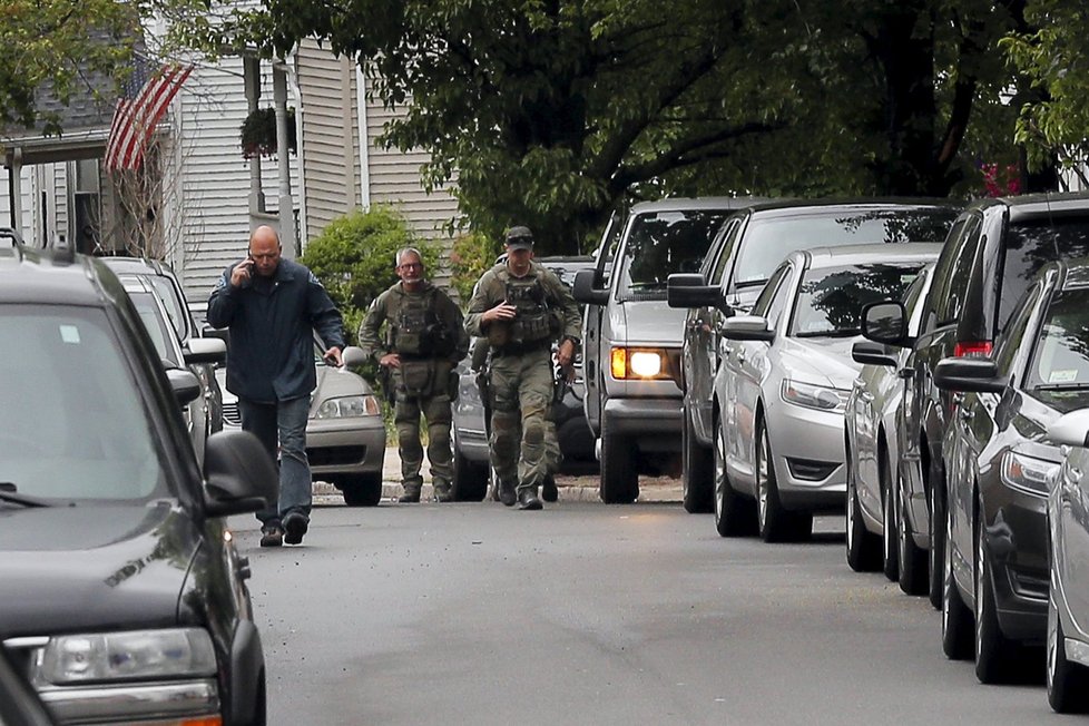 Policie v Bostonu zastřelila údajného radikála, prý vytáhl nůž.