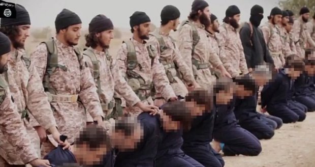 Čistka uvnitř Islámského státu? ISIS uřezal hlavy 15 svým vojákům