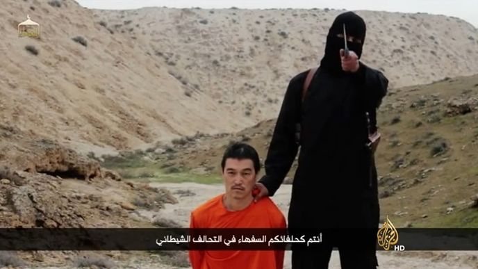 Islámský stát zveřejnil další video s vraždou již druhého japonského novináře