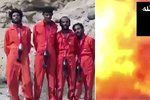 Islámský stát zveřejnil čtyři další videa brutálních vražd. V jednom z nich využívají i „náhrdelníky smrti“.