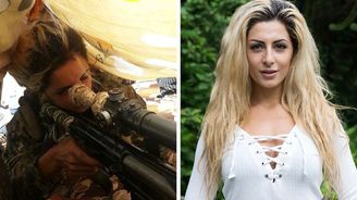 Kráska s odstřelovačskou puškou. Za zabití 100 členů ISIS vypsali na její hlavu milionovou odměnu