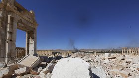 Syrská Palmýra zeje prázdnotou. Památky jsou velmi zničené.