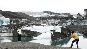 Islandská Grímsvötn je ukrytá pod ledovcovým jezerem, kam se rádi jezdí fotit turisté.