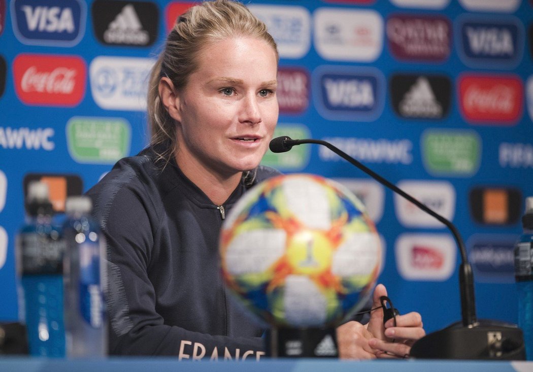 Amandine Henry