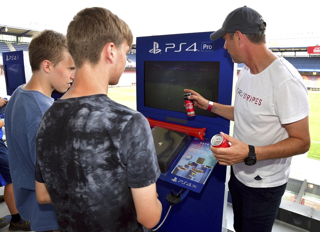 Finále iSport LIGY přilákalo na Letnou stovky velkých i malých fanoušků, kteří měli o zábavu postaráno