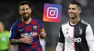 Kouzlo Instagramu! Ronaldo válcuje Messiho, kolik peněz má za příspěvek?