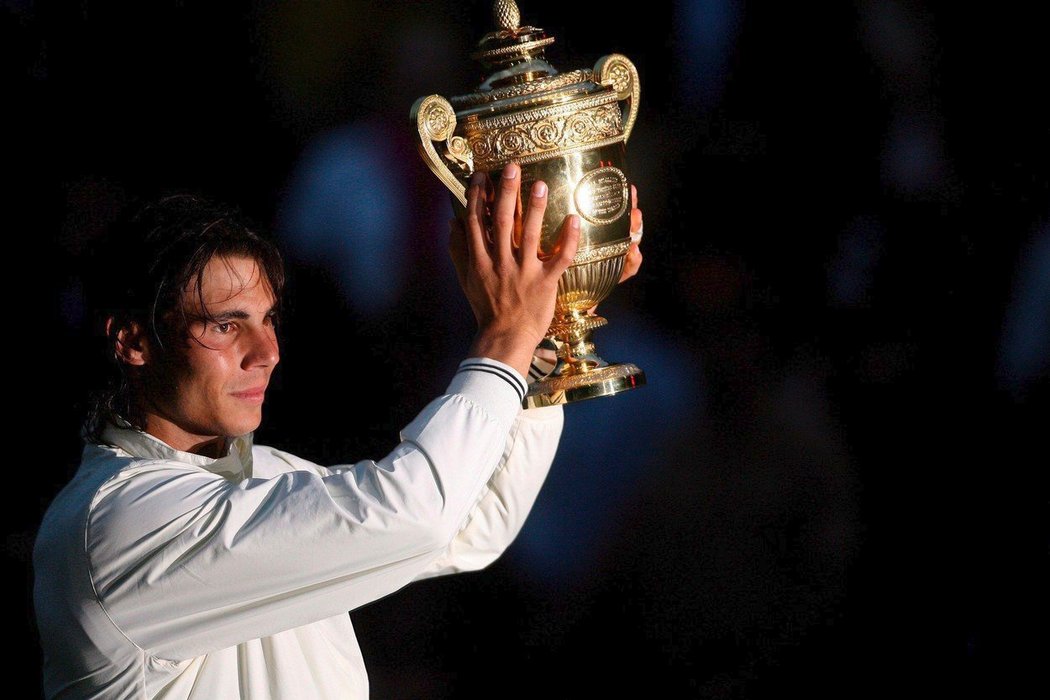 Z vítězství se nakonec radoval tehdy dvaadvacetiletý Rafael Nadal.