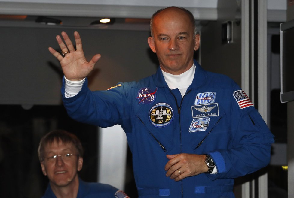 Jeff Wiliams, jeden z kosmonautů, který se na cestu vydal.