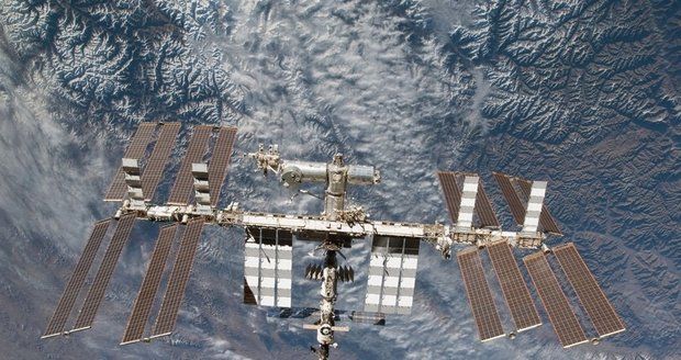 Evakuace na ISS: Na vesmírné stanici uniká čpavek!