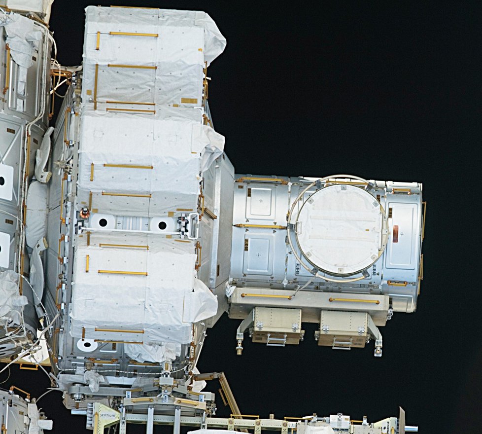 Přechodová komora na ISS