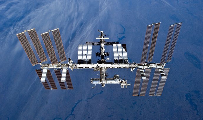 ISS v dubnu 2010.