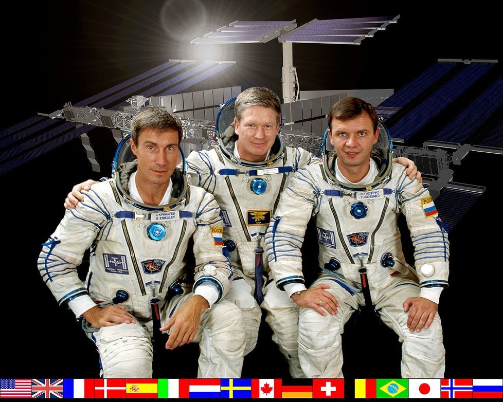 Expedice 1 přiletěla 2. listopadu 2011.