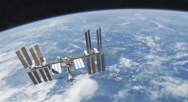 Procházka po ISS ve 3D: Na největším vesmírném komplexu
