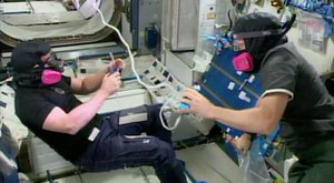Nervy ve vesmíru: Na ISS unikl čpavek!